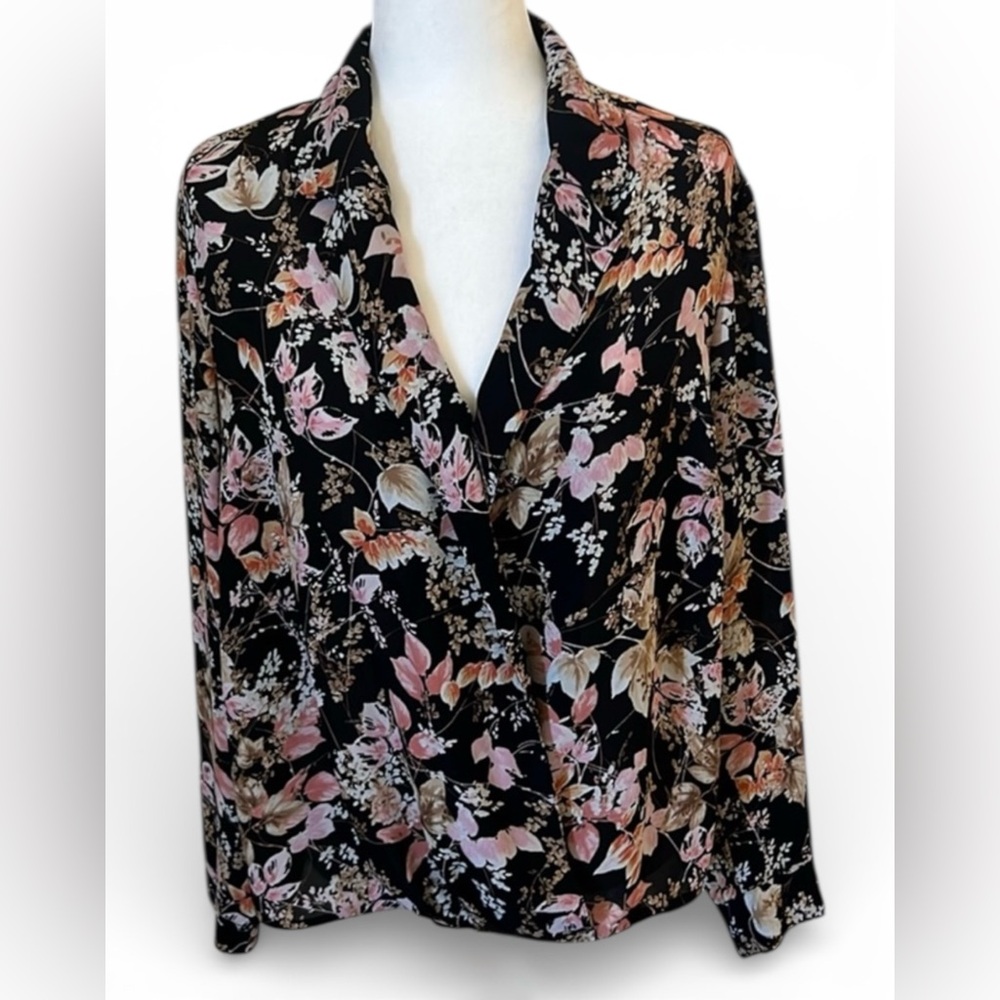 J JILL MULTICOLOR BLACK WITH ROSE COLORED ACCENTS. LONG SLEEVE